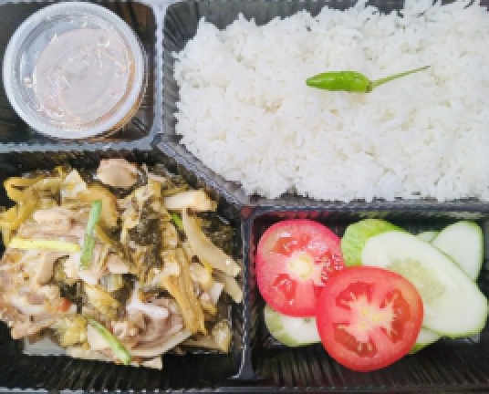 Cuống học xào cải chua