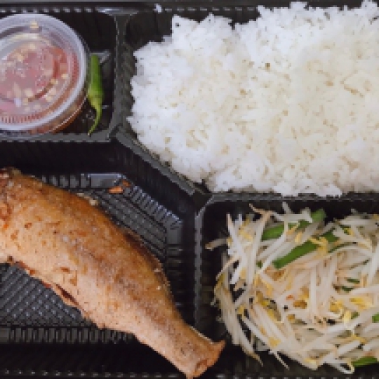 Khô cá đù chiên 