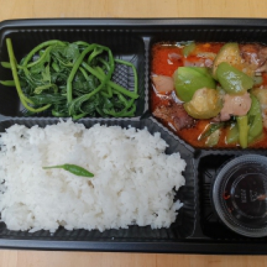 Lòng gà xào mướp 