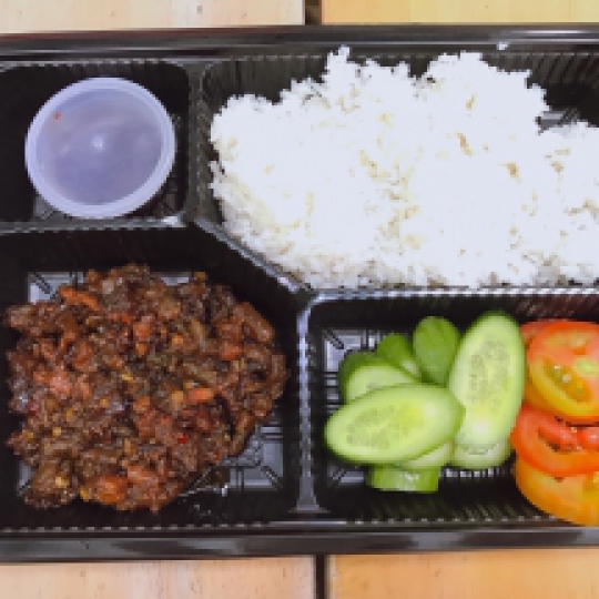 Thịt xào mắm ruốc 