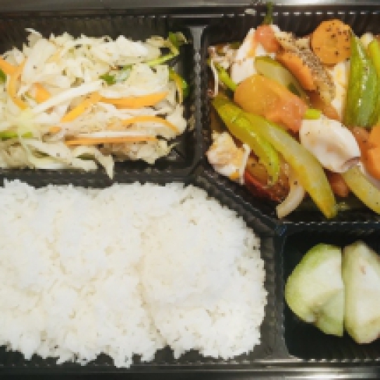 Mực xào thập cẩm