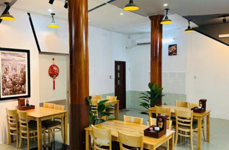 KHÔNG GIAN QUÁN ĂN 